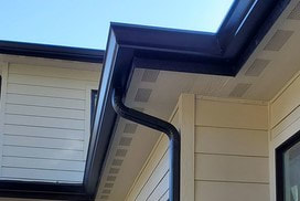 colored enclosed seamless gutter 