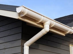 a photo of a properly installed rubber gutter 